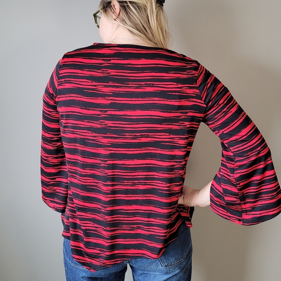 Hamilton flare sleeve black stripe top - Picture 2 of 8